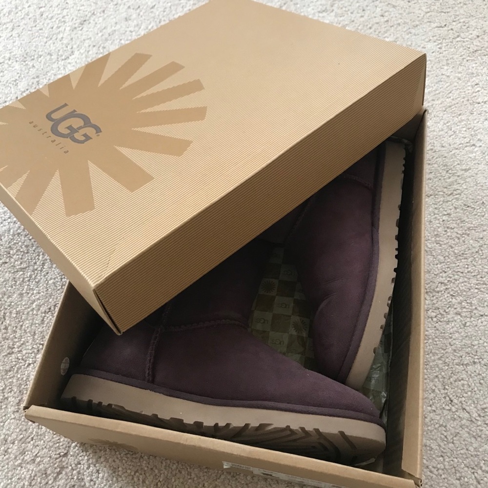 Ugg Bailey Bow Boots Excellent Condition!! - image 7